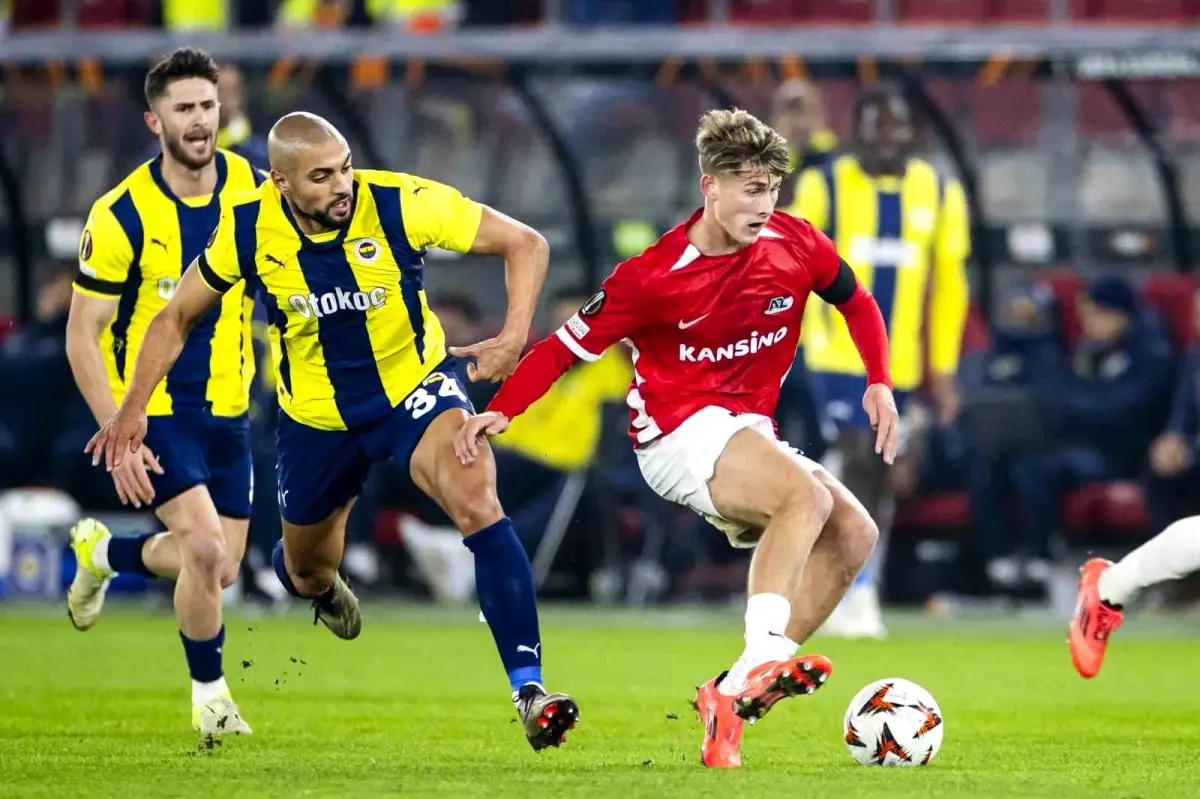 Fenerbahçe AZ Alkmaar ile Beraberlikte