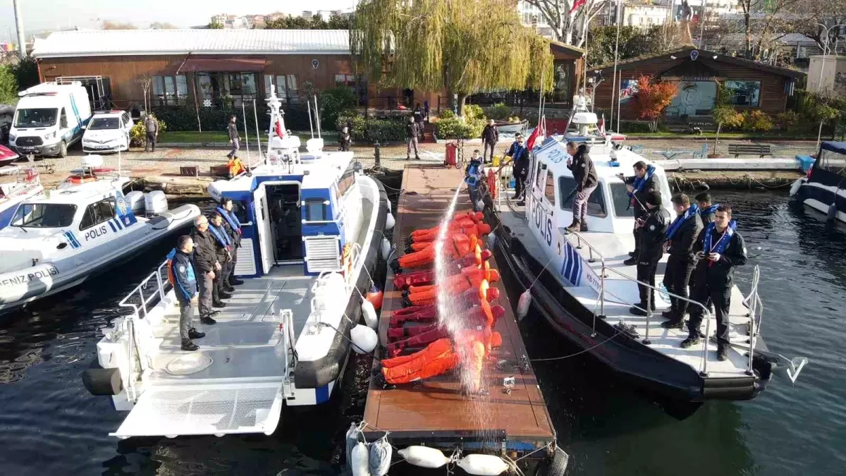 Yalova’da 20 Polis Gemi Adamı Eğitimi Tamamladı